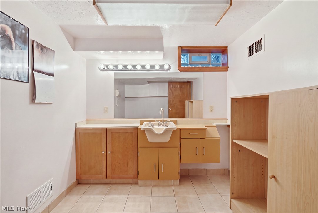 6060 Highland Road Highland Heights OH 44143