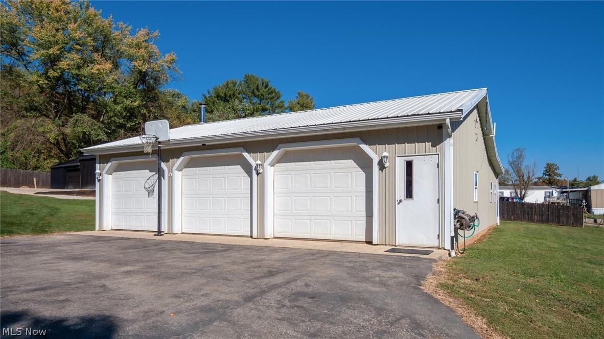 6603 N State Route 669 NW Mcconnelsville OH 43756