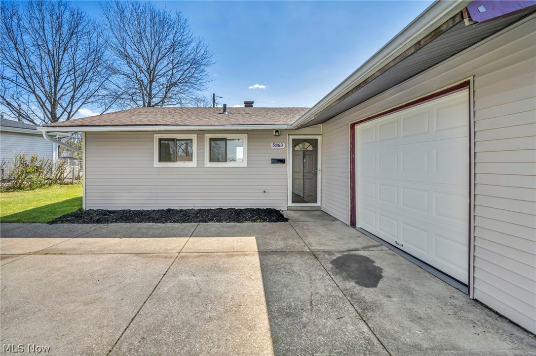 5863 Kimberly Drive Bedford Heights OH 44146