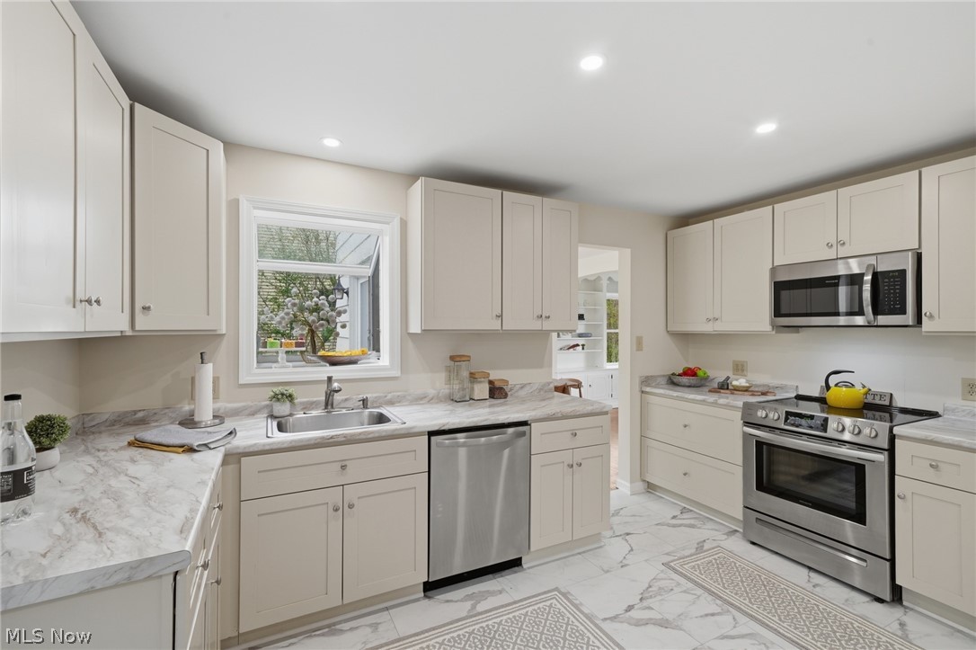 9291 Highland Drive Brecksville OH 44141