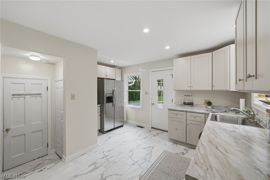 9291 Highland Drive Brecksville OH 44141