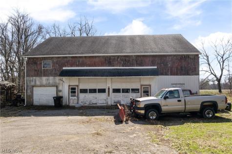 2348 E Turkeyfoot Lake Road Akron OH 44312