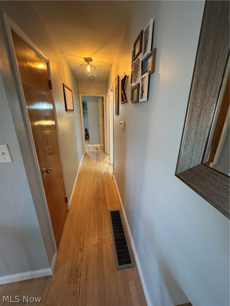 11 Hillcrest Drive Martins Ferry OH 43935