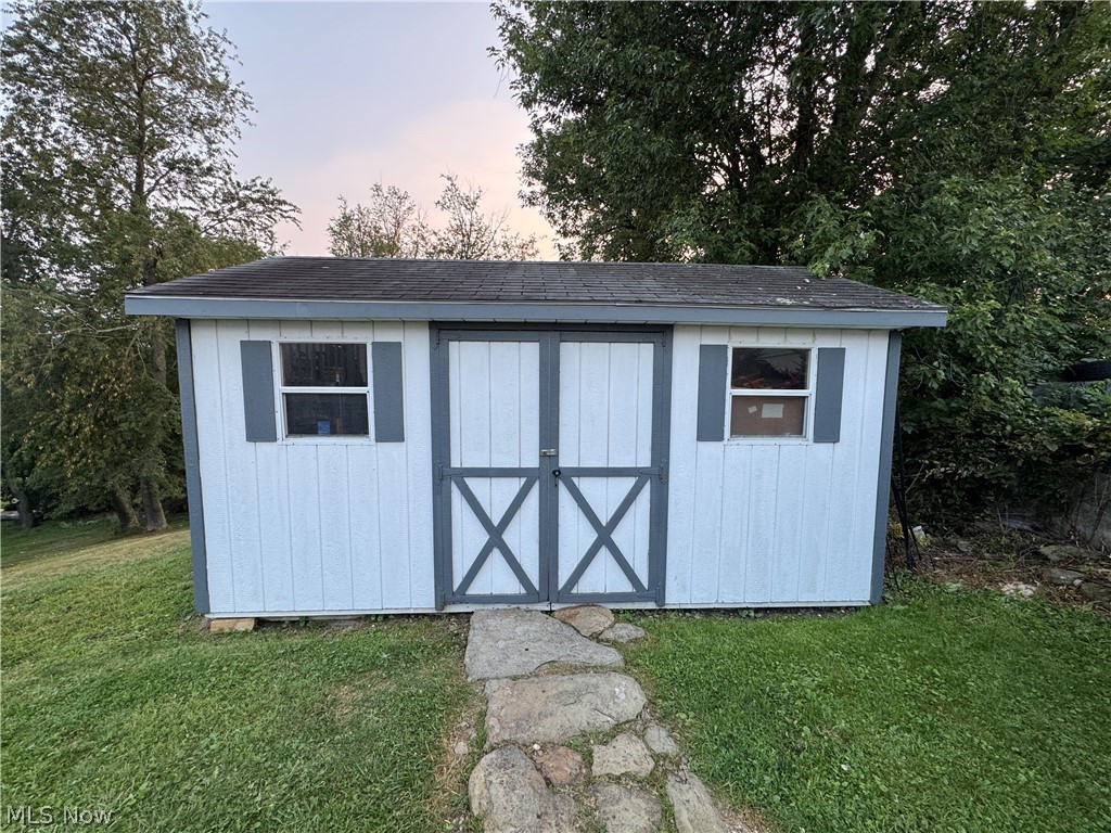 11 Hillcrest Drive Martins Ferry OH 43935
