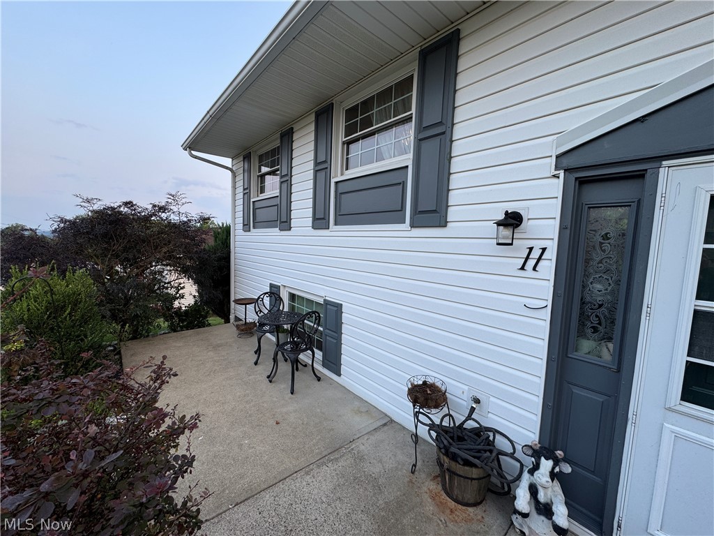 11 Hillcrest Drive Martins Ferry OH 43935