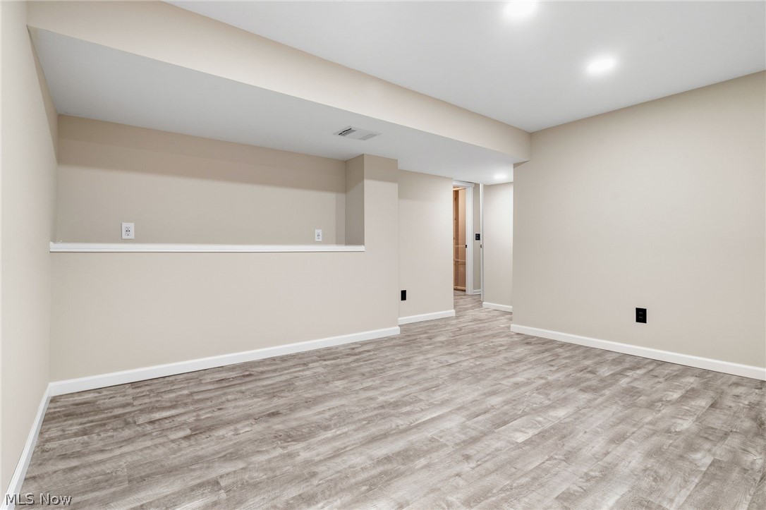 4125 Ashway Avenue SE Canton OH 44707