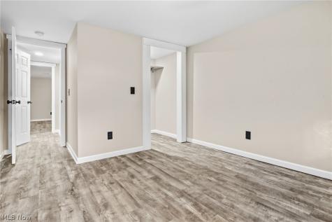 4125 Ashway Avenue SE Canton OH 44707