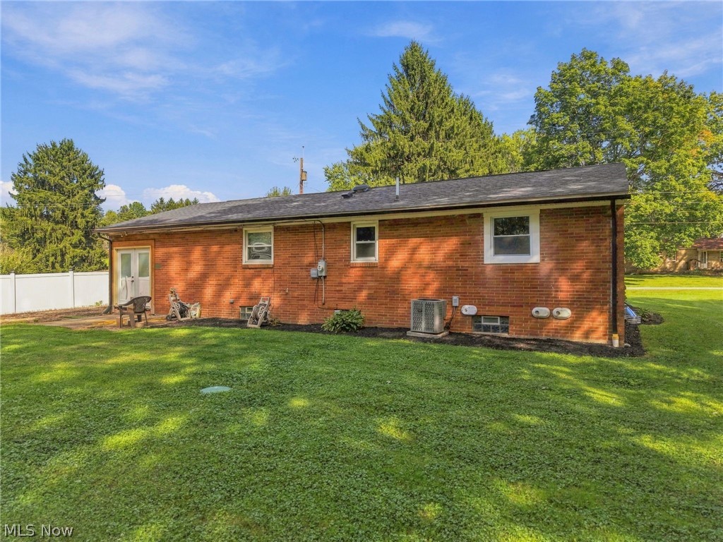 4125 Ashway Avenue SE Canton OH 44707
