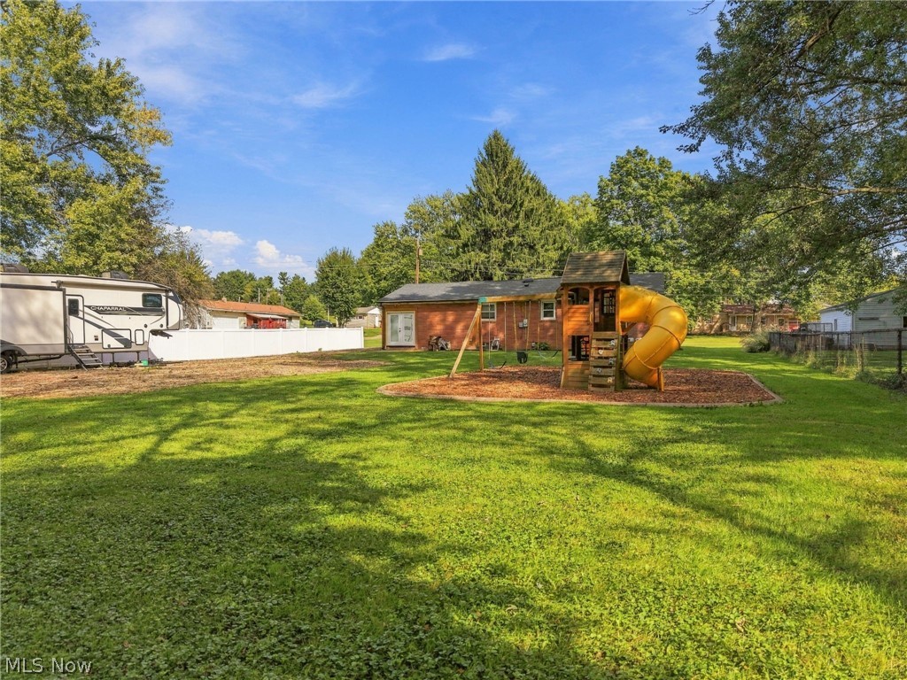 4125 Ashway Avenue SE Canton OH 44707