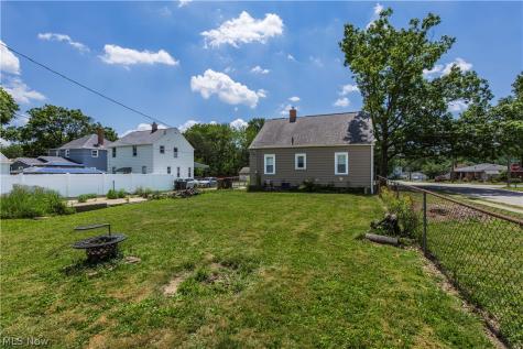 33 Pierce Avenue Cuyahoga Falls OH 44221