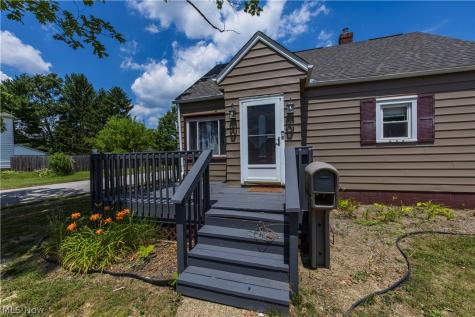33 Pierce Avenue Cuyahoga Falls OH 44221