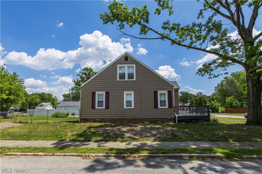 33 Pierce Avenue Cuyahoga Falls OH 44221