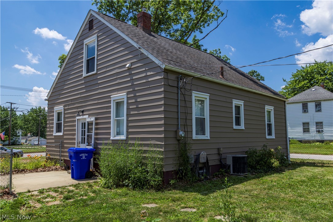 33 Pierce Avenue Cuyahoga Falls OH 44221