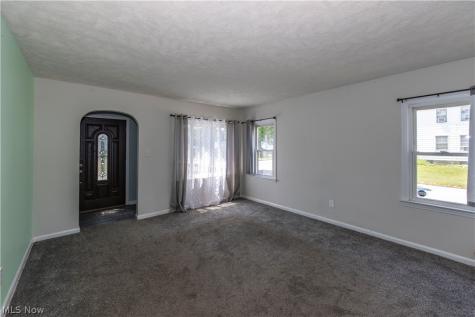 33 Pierce Avenue Cuyahoga Falls OH 44221