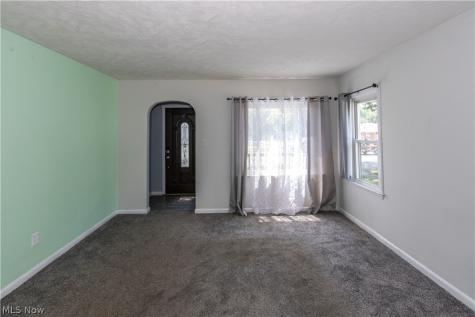 33 Pierce Avenue Cuyahoga Falls OH 44221