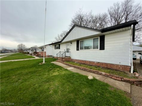 30405 Vineyard Road Willowick OH 44095
