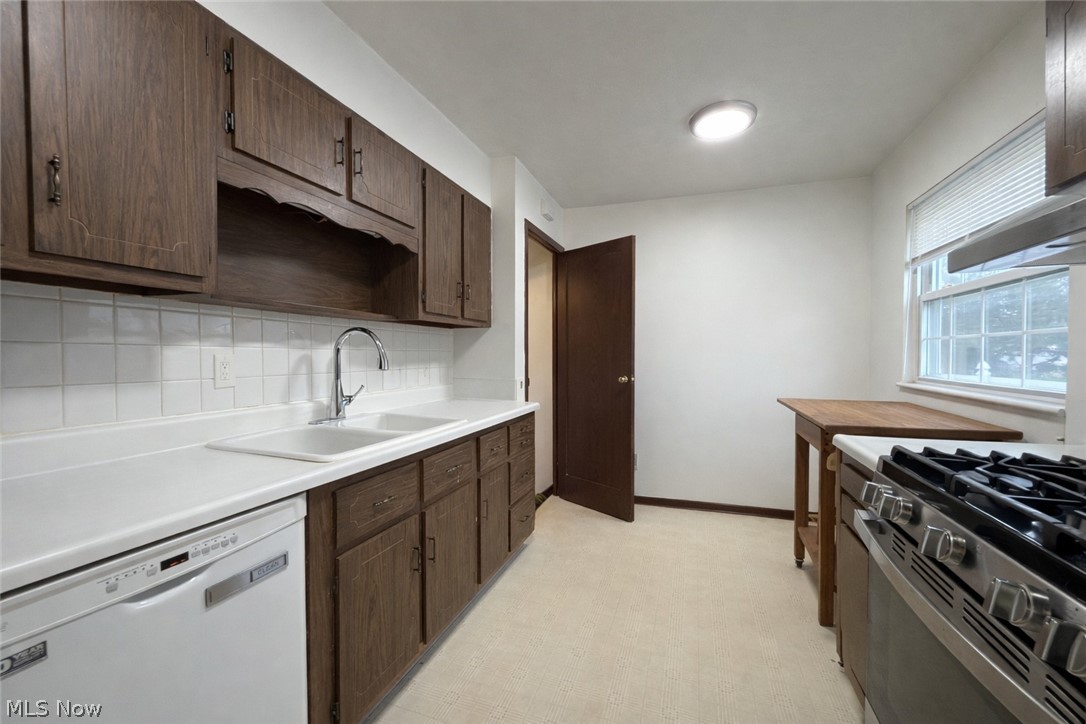 30405 Vineyard Road Willowick OH 44095