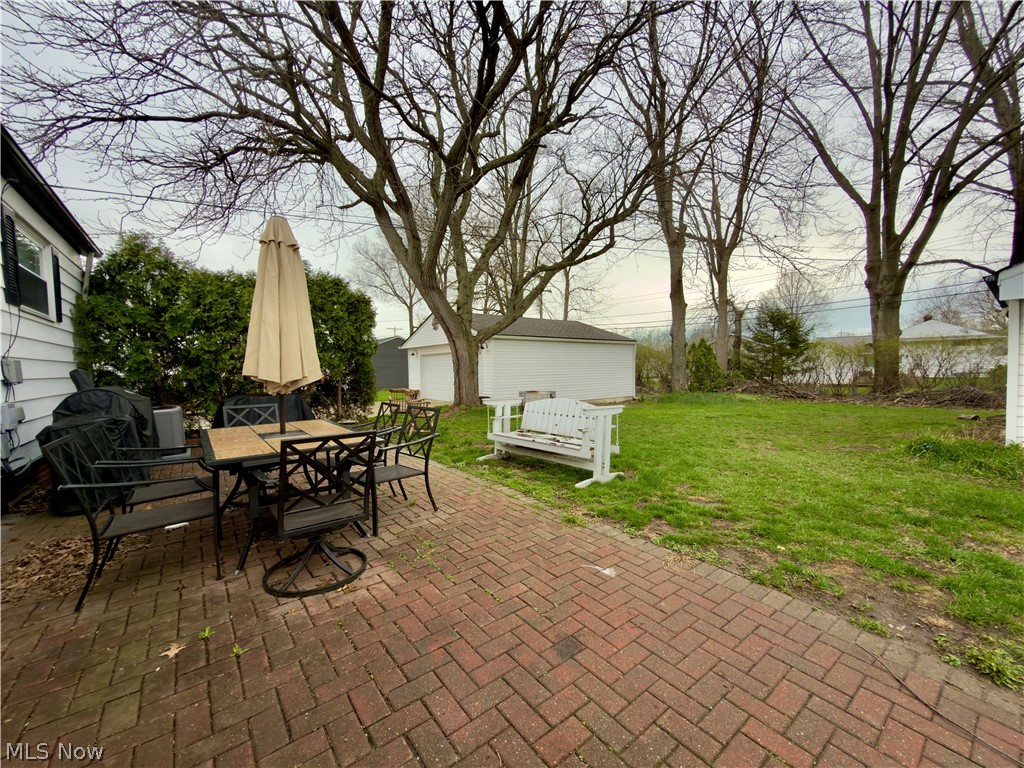 30405 Vineyard Road Willowick OH 44095