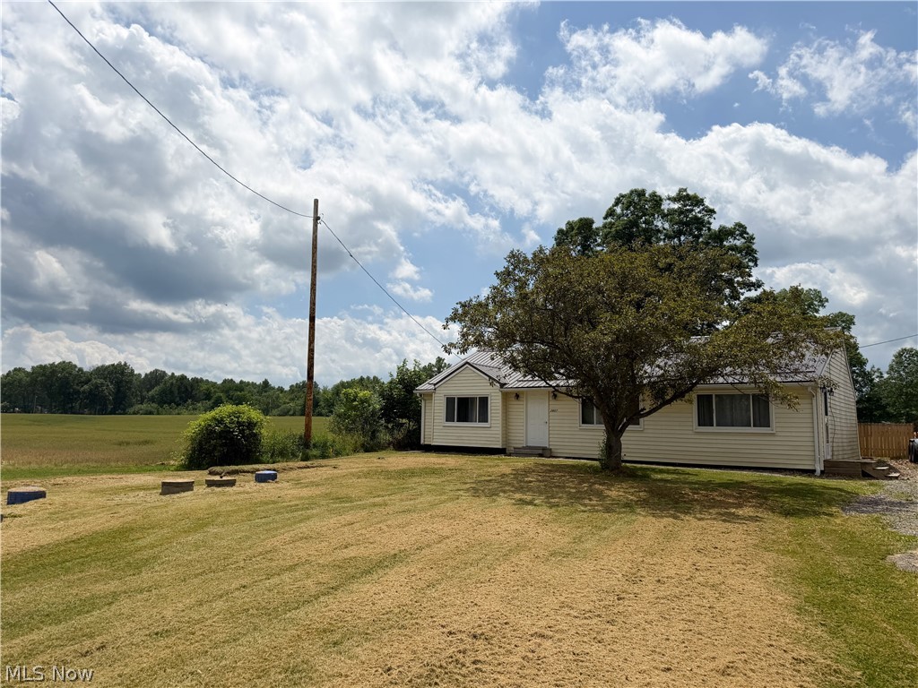 2807 Warren Burton Road Southington OH 44470