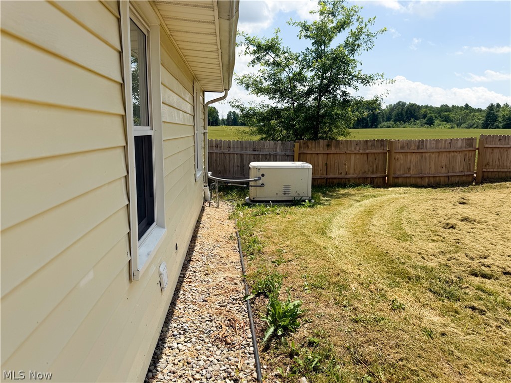 2807 Warren Burton Road Southington OH 44470