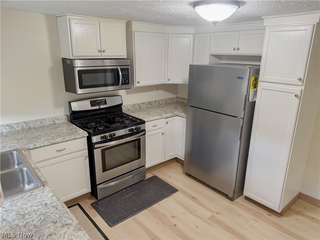 2807 Warren Burton Road Southington OH 44470