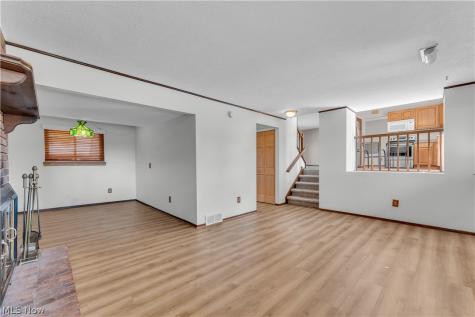 14472 S Gateway Drive North Royalton OH 44133