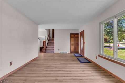 14472 S Gateway Drive North Royalton OH 44133