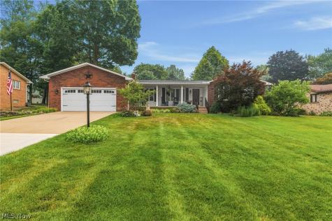 5308 Lindenwood Street Louisville OH 44641