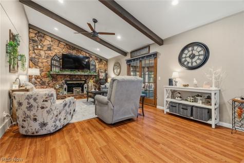 5308 Lindenwood Street Louisville OH 44641