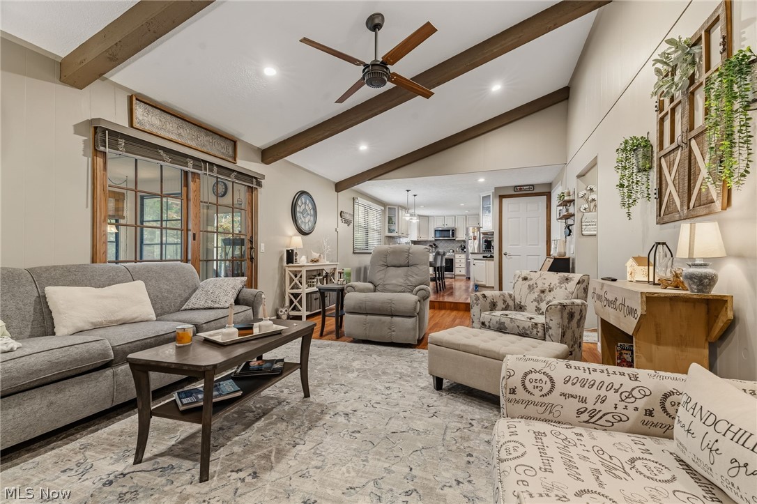 5308 Lindenwood Street Louisville OH 44641