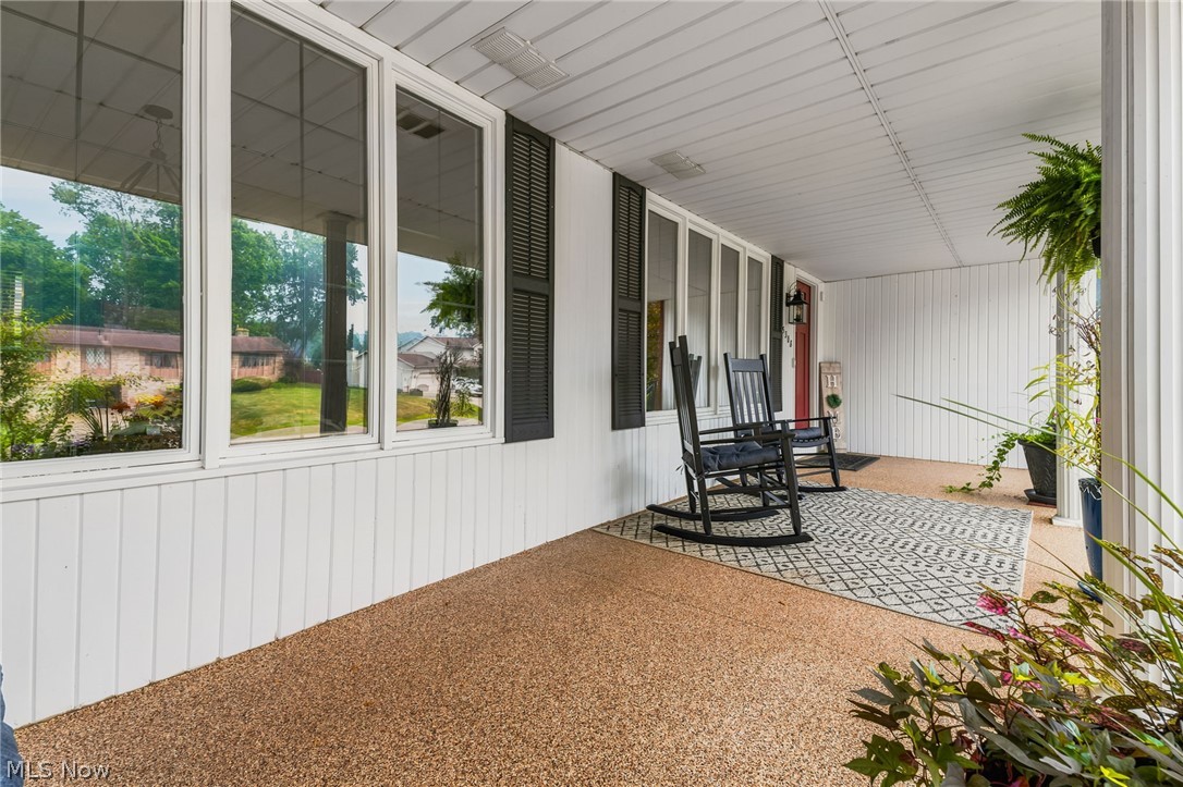 5308 Lindenwood Street Louisville OH 44641