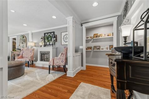 5308 Lindenwood Street Louisville OH 44641