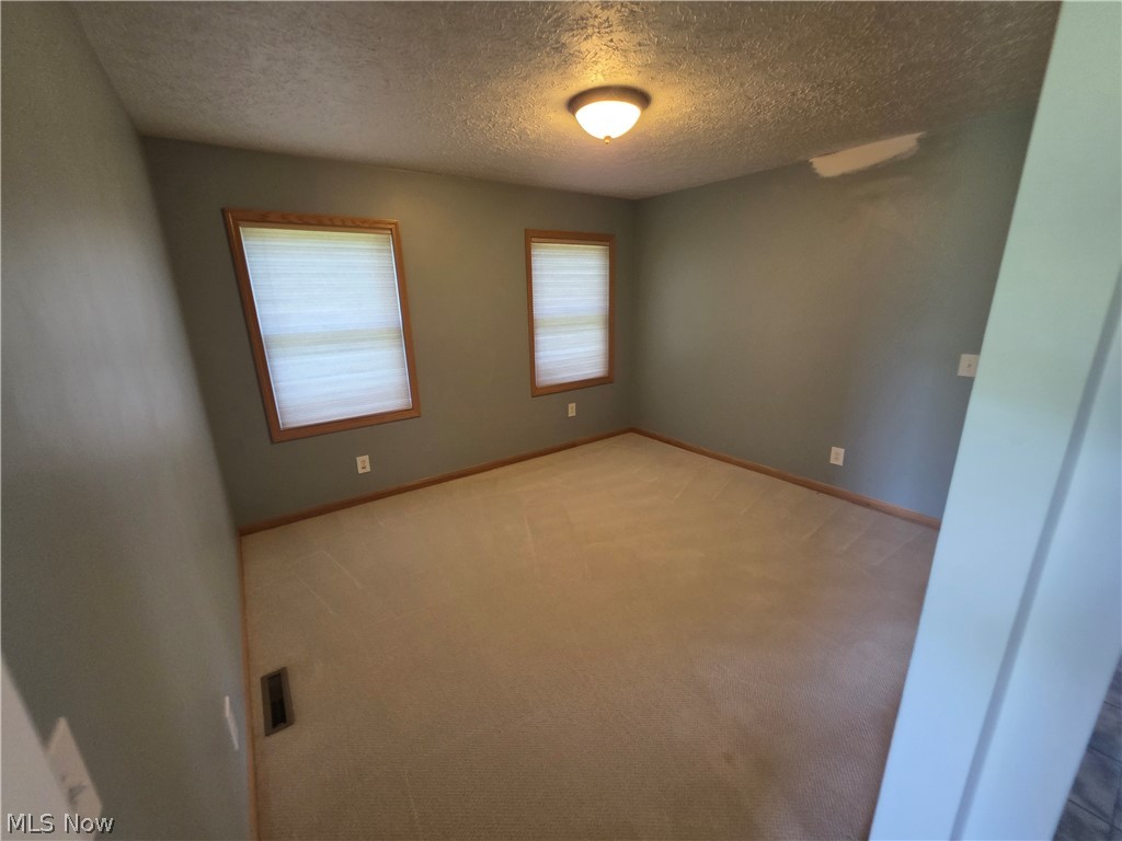 49222 Taylor Road Negley OH 44441