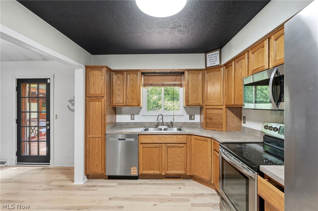 9539 Glencairn Lane Olmsted Falls OH 44138