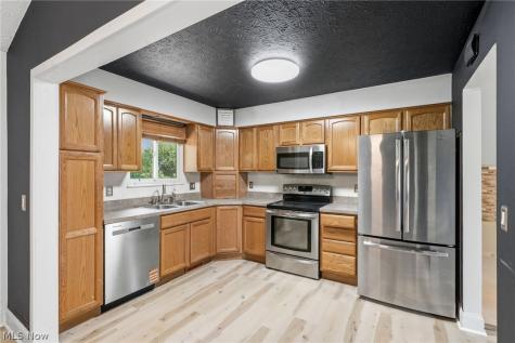 9539 Glencairn Lane Olmsted Falls OH 44138