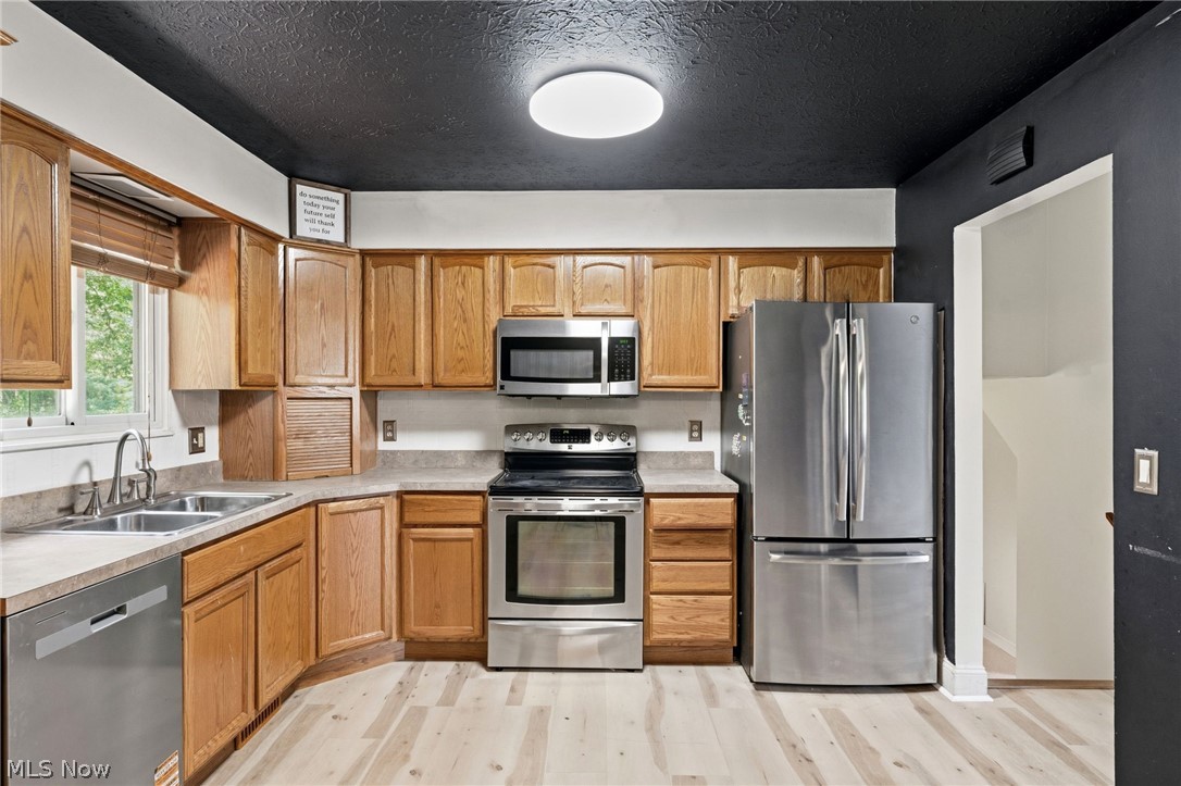 9539 Glencairn Lane Olmsted Falls OH 44138