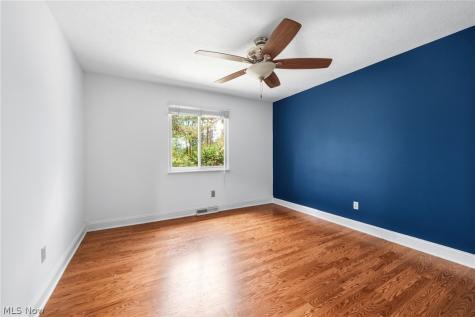 9539 Glencairn Lane Olmsted Falls OH 44138