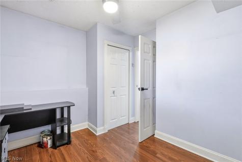 9539 Glencairn Lane Olmsted Falls OH 44138