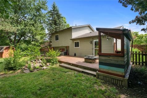 9539 Glencairn Lane Olmsted Falls OH 44138