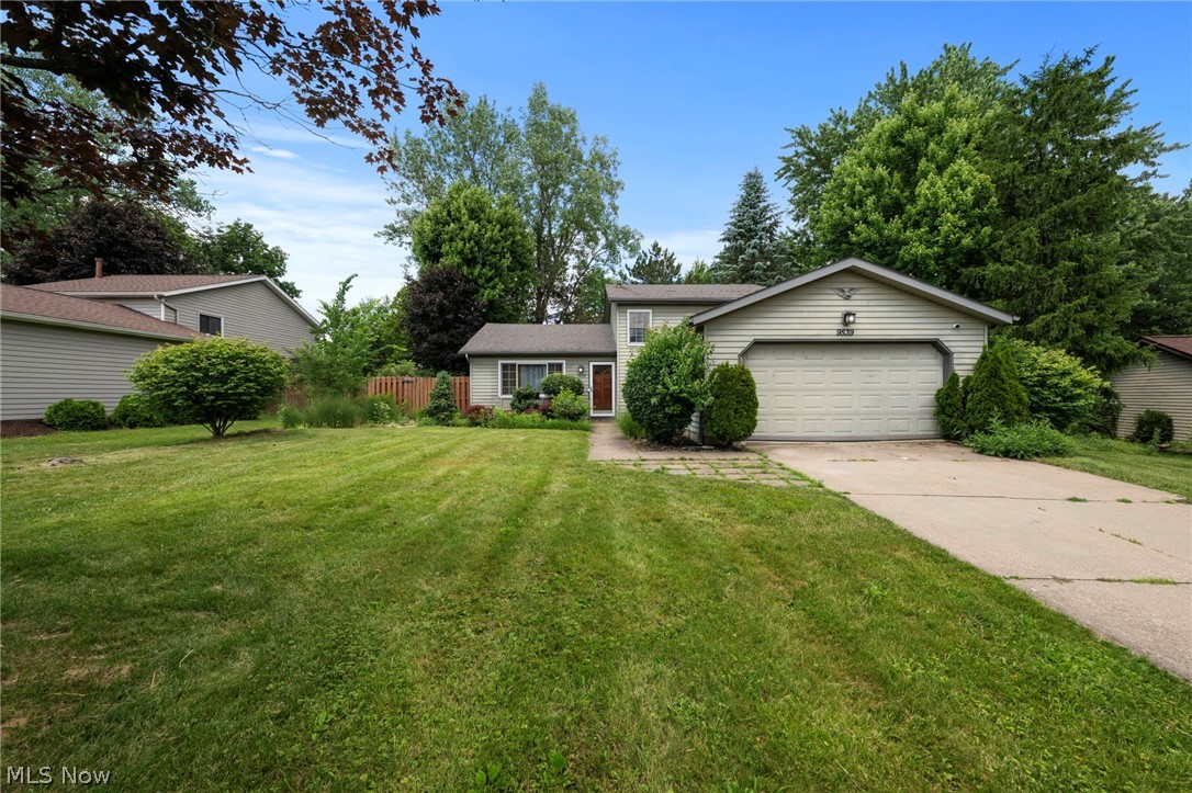 9539 Glencairn Lane Olmsted Falls OH 44138