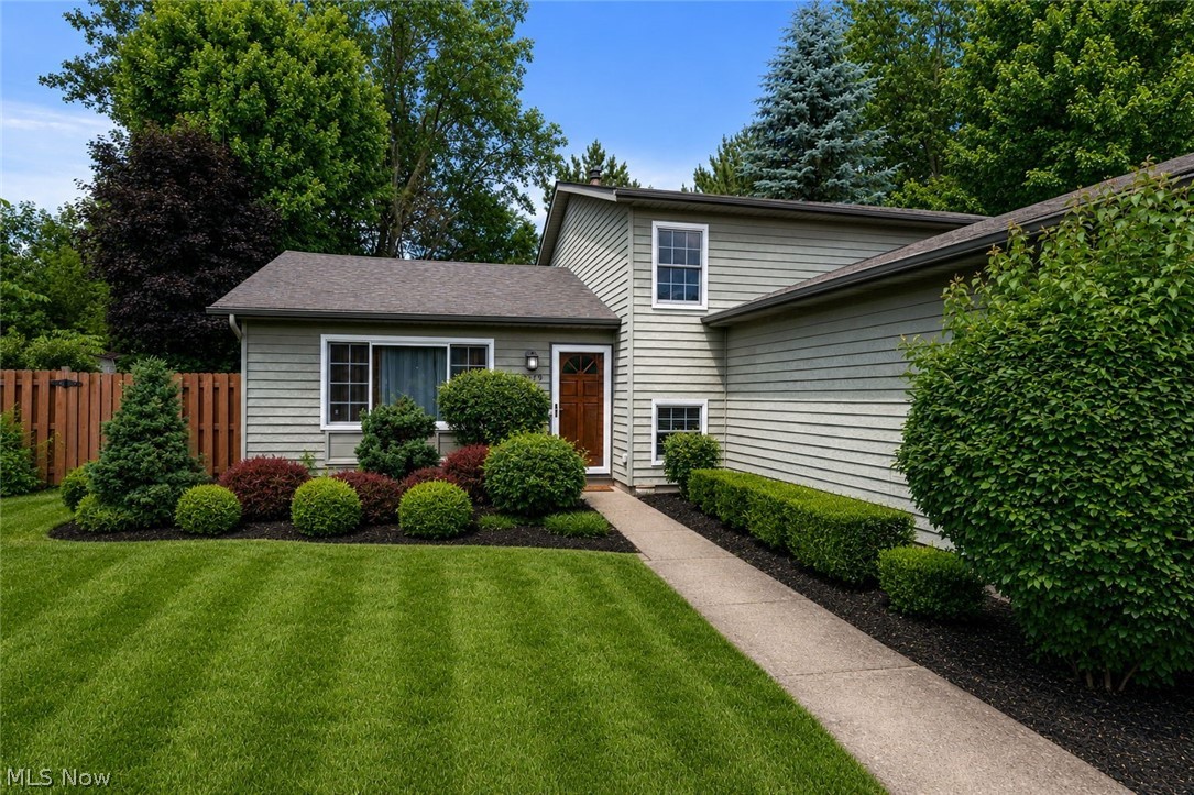 9539 Glencairn Lane Olmsted Falls OH 44138