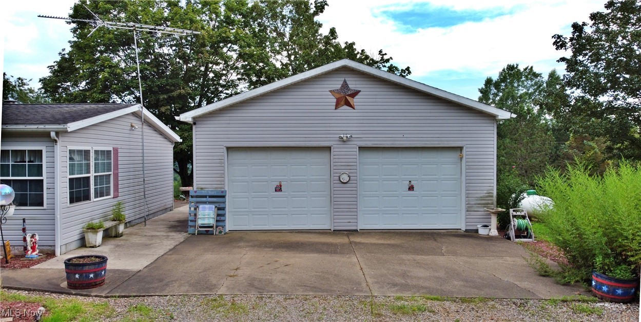 61691 Wintergreen Road Lore City OH 43755