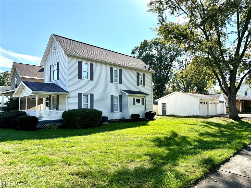 422 Union Avenue NW New Philadelphia OH 44663