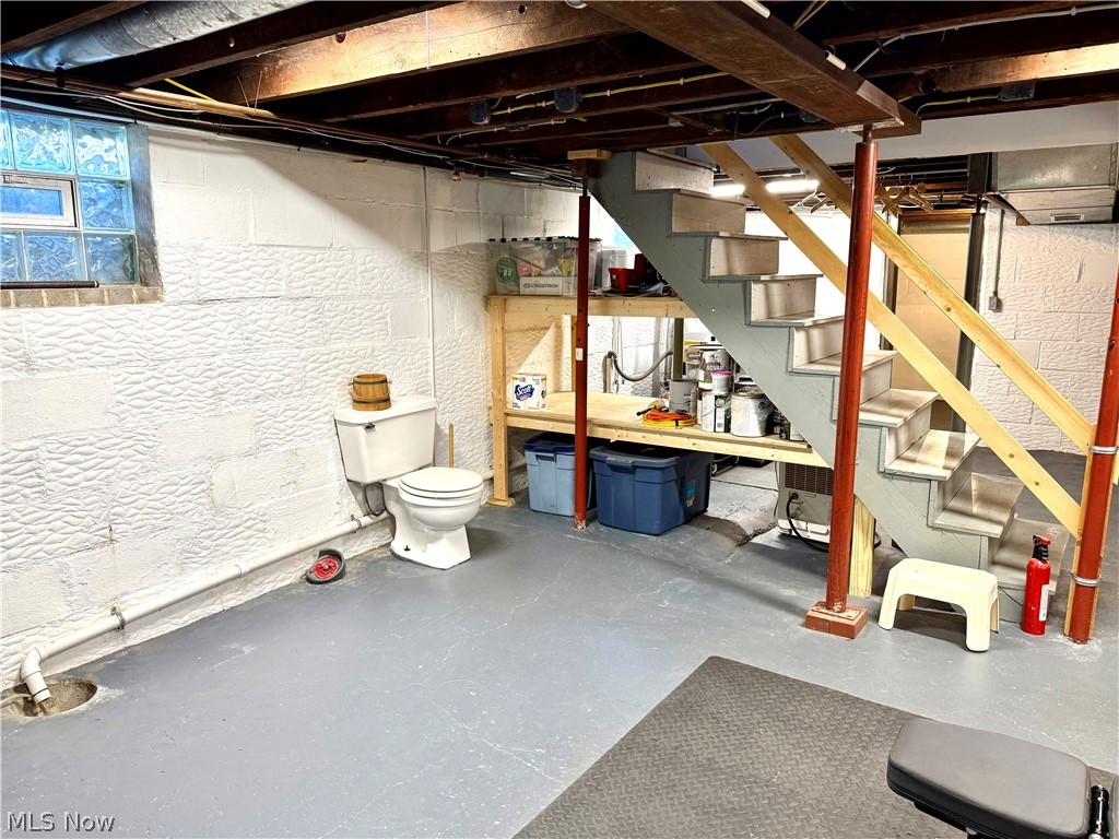 422 Union Avenue NW New Philadelphia OH 44663