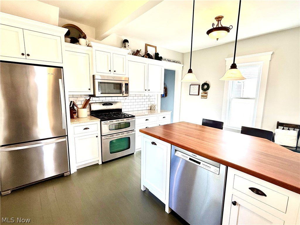 422 Union Avenue NW New Philadelphia OH 44663