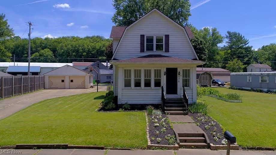 976 N Main Street Killbuck OH 44637