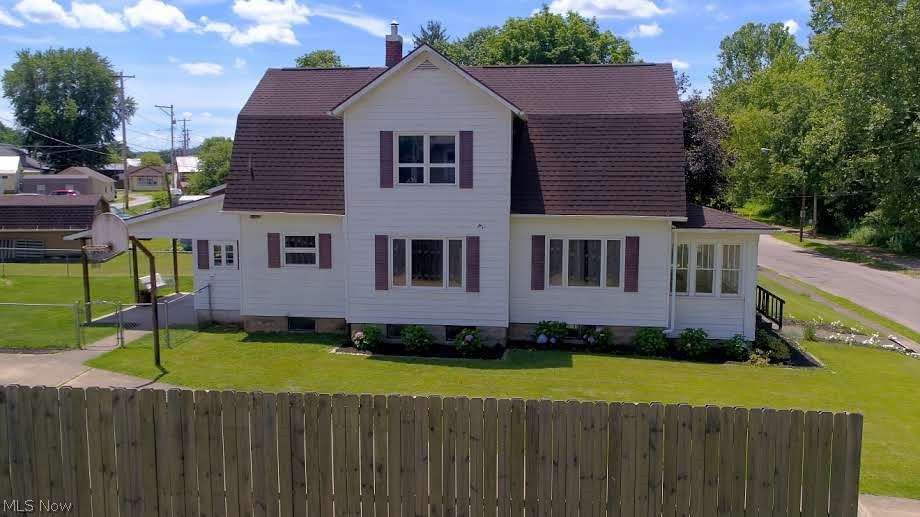 976 N Main Street Killbuck OH 44637