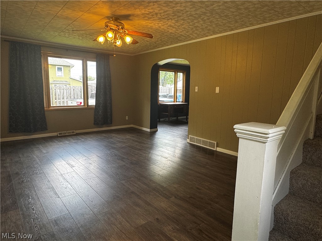 976 N Main Street Killbuck OH 44637