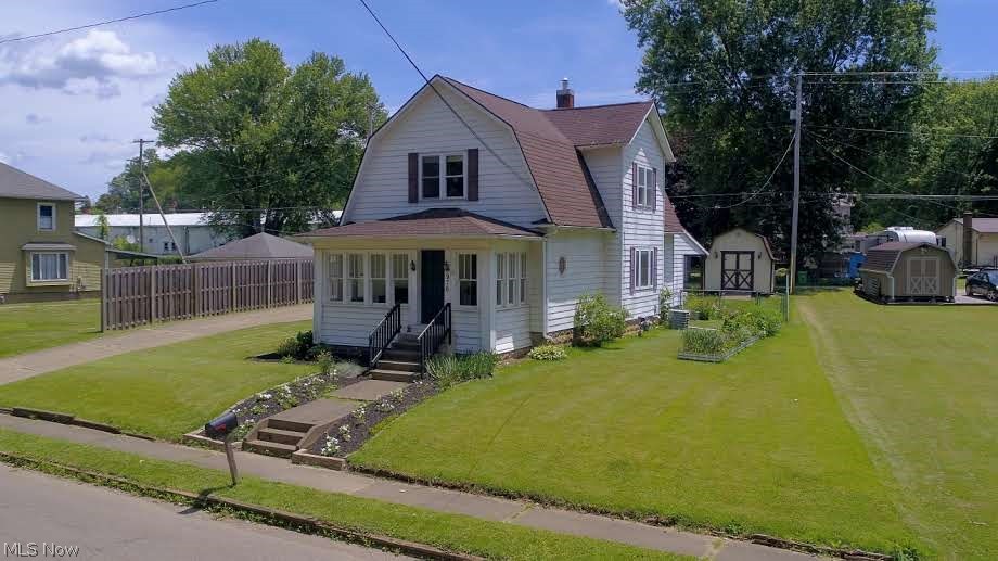 976 N Main Street Killbuck OH 44637