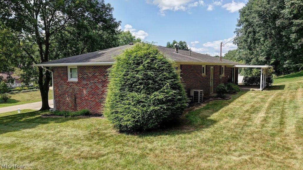 2400 Willow Brook Drive NW Dover OH 44622